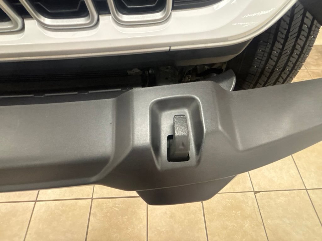 Used 2025 Jeep Wrangler Unlimited Sahara w/ Safety Group AWD/4WD image 40