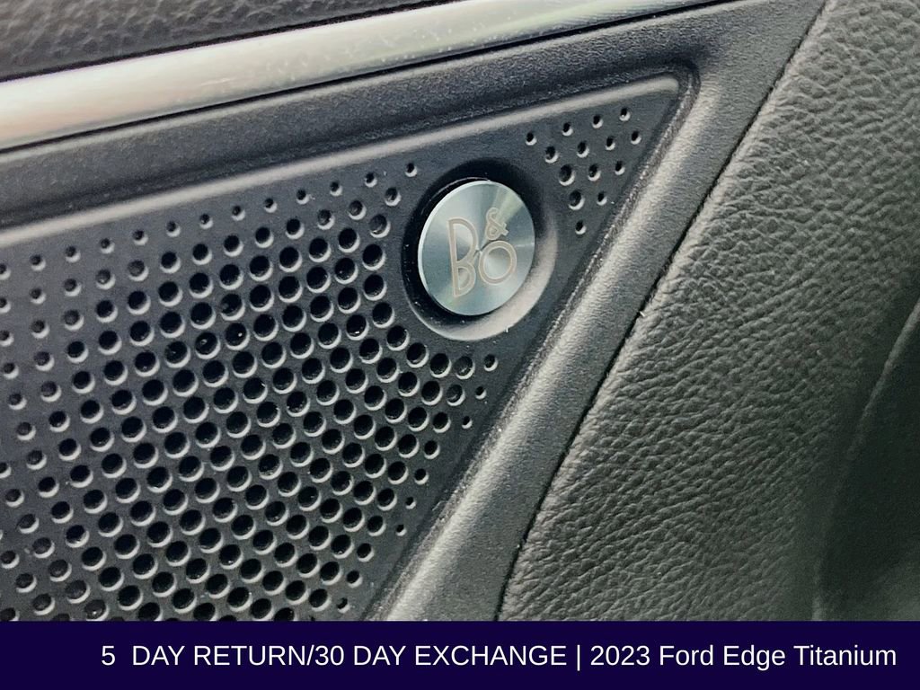 Used 2023 Ford Edge Titanium image 22