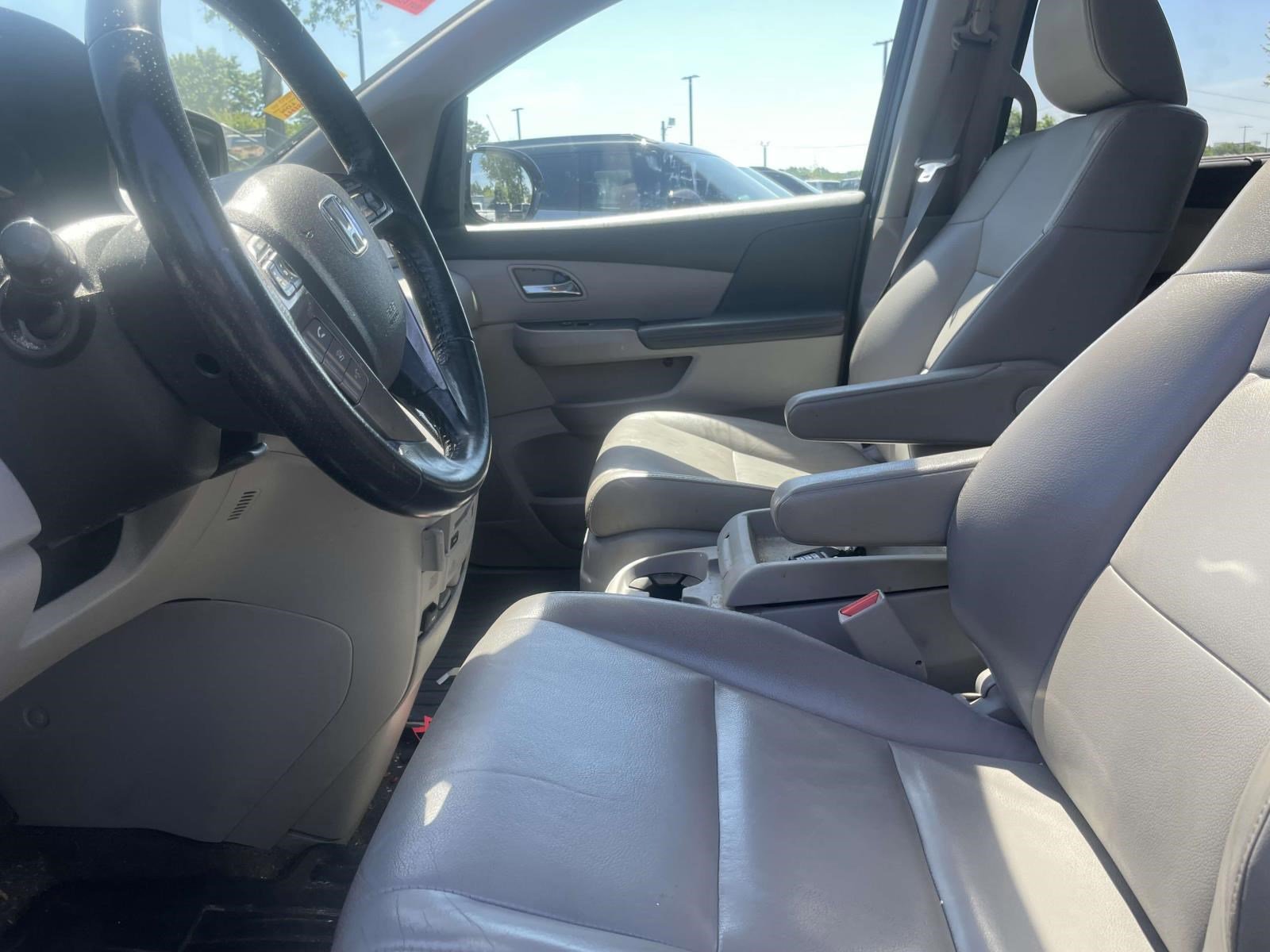 Used 2014 Honda Odyssey Touring Elite image 14