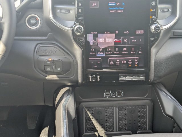 New 2026 RAM 2500 Laramie AWD/4WD image 20