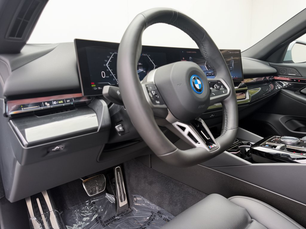 Certified 2024 BMW i5 eDrive40i w/ M Sport Package RWD image 10