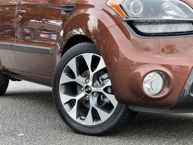 Used 2012 Kia Soul ! w/ Red Rock Special Edition Pkg image 2