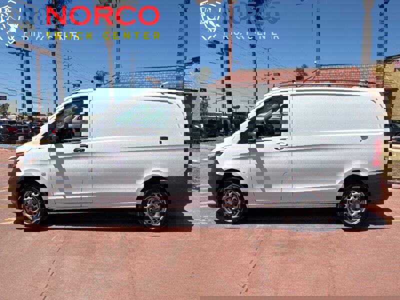 Used 2017 Mercedes-Benz Metris w/ Driver Efficiency Package image 7