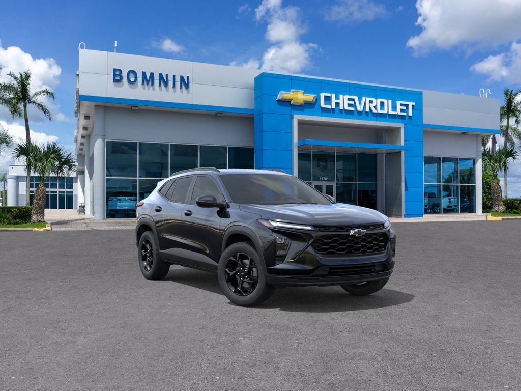 New 2026 Chevrolet Trax LT w/ Midnight Edition FWD image 2