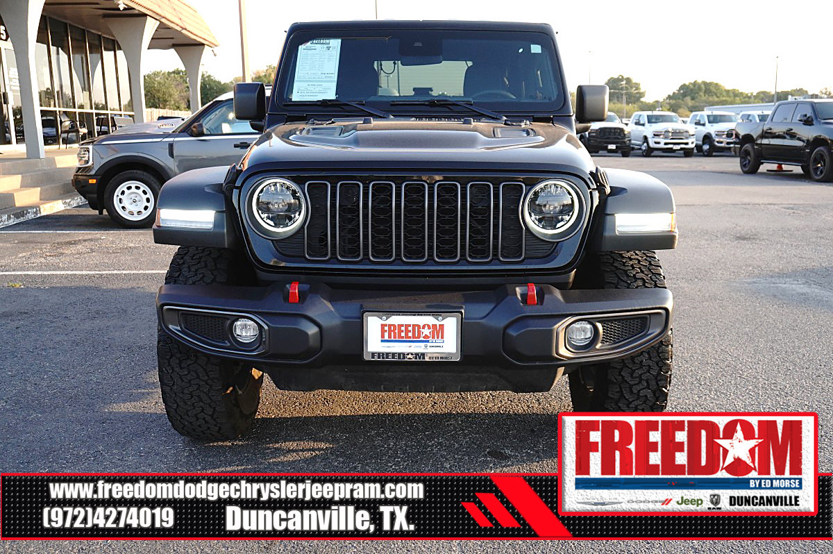 Used 2024 Jeep Wrangler Rubicon AWD/4WD image 7