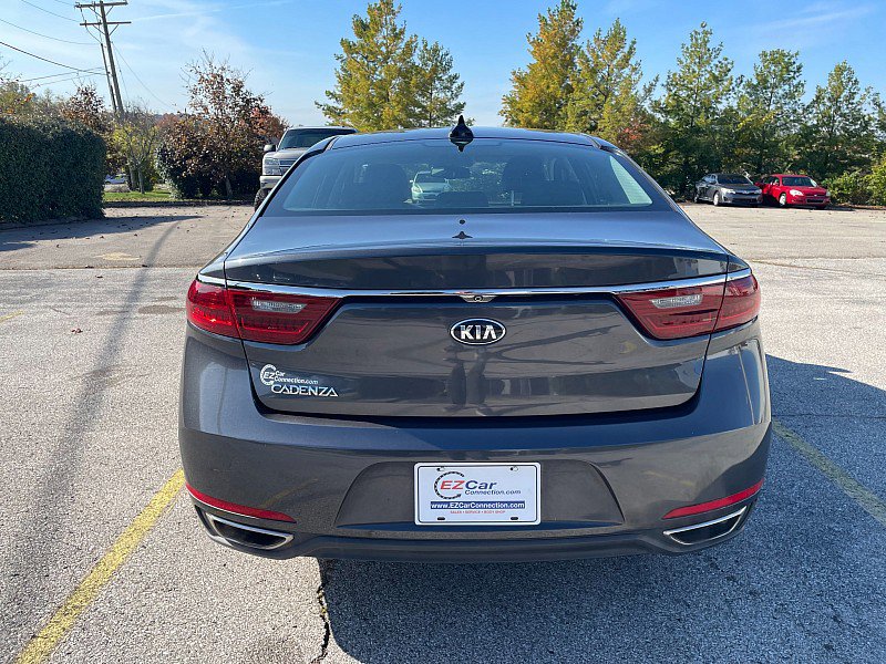 Used 2018 Kia Cadenza Premium image 7