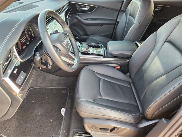 Used 2025 Audi Q7 2.0T Premium Plus w/ Premium Plus Package image 13