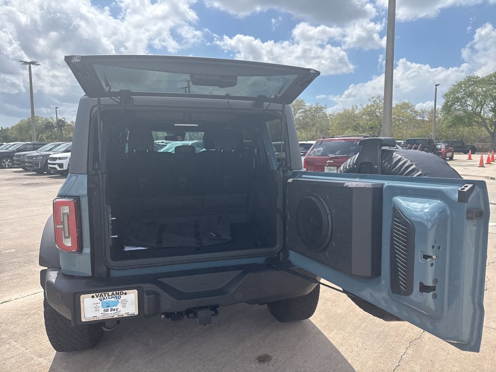 Used 2023 Ford Bronco Wildtrak image 31