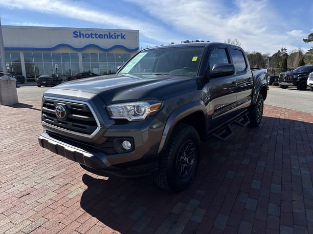 Used 2018 Toyota Tacoma SR5 image 1