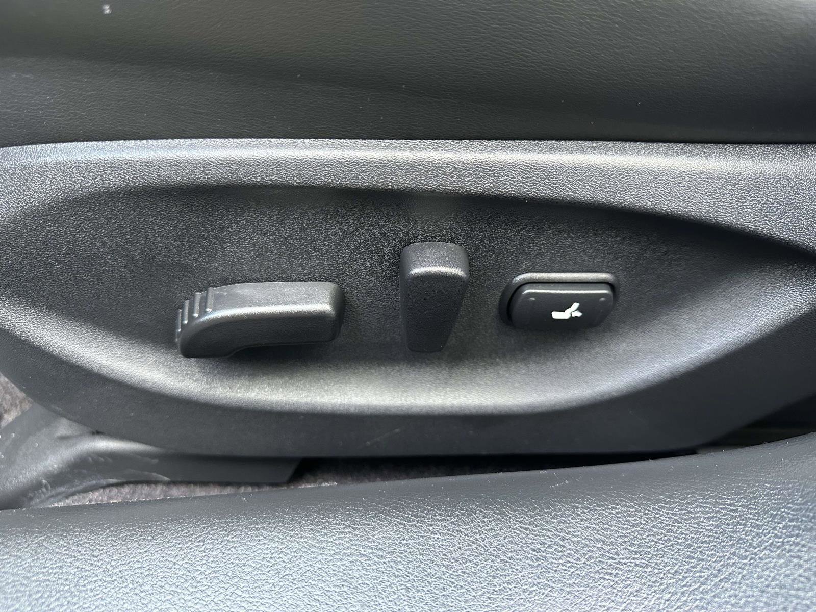 Used 2023 INFINITI Q50 Luxe w/ Cargo Package image 18