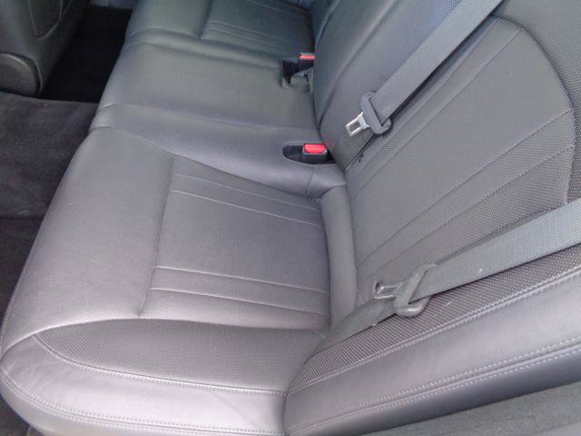 Used 2017 Genesis G80 3.8 RWD image 13
