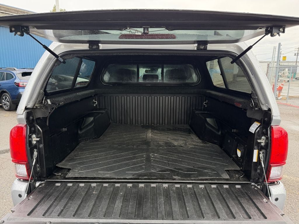 Used 2019 Toyota Tacoma TRD Off-Road AWD/4WD image 22