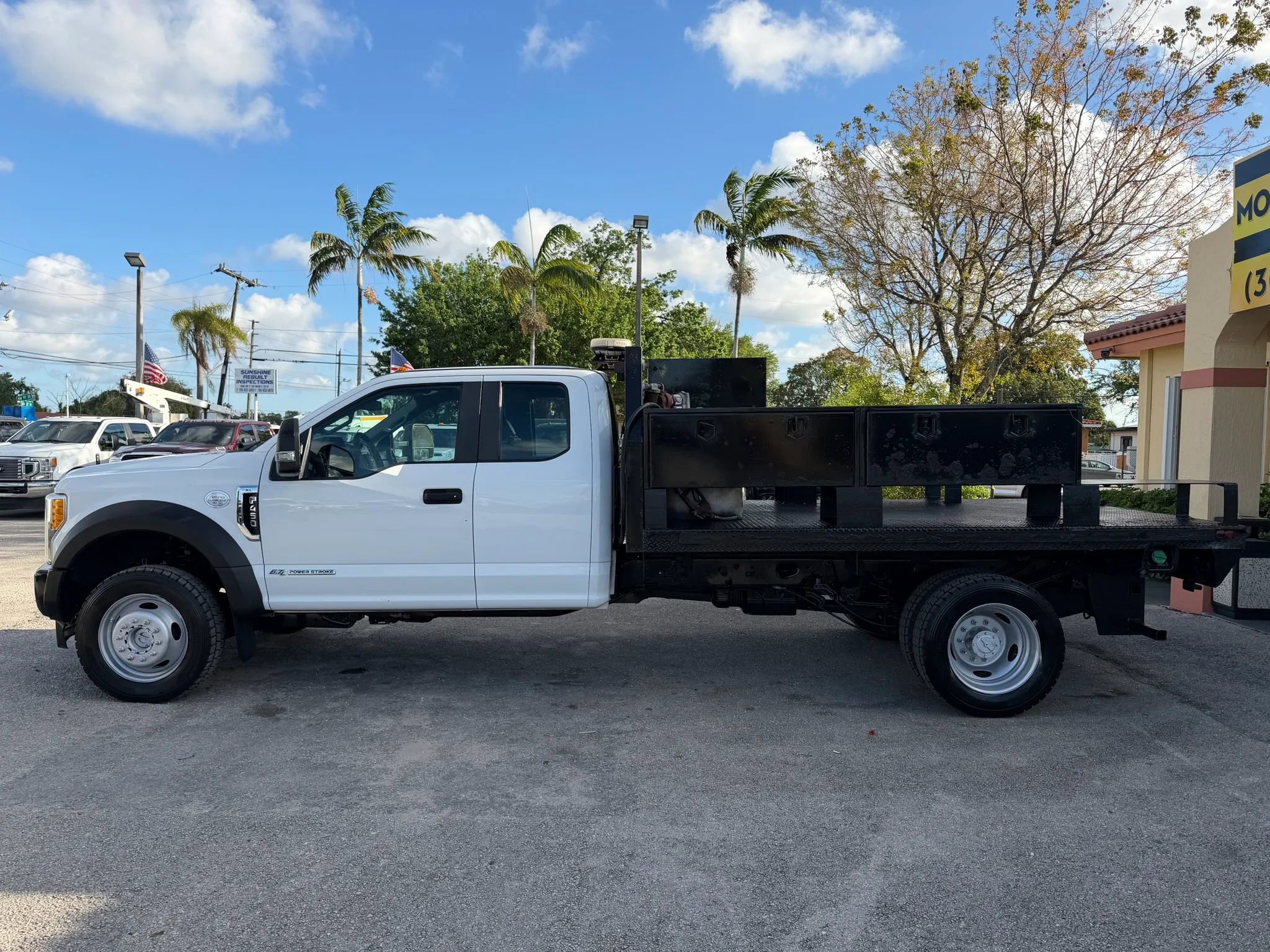 Used 2017 Ford F450 XL w/ Power Equipment Group AWD/4WD image 2