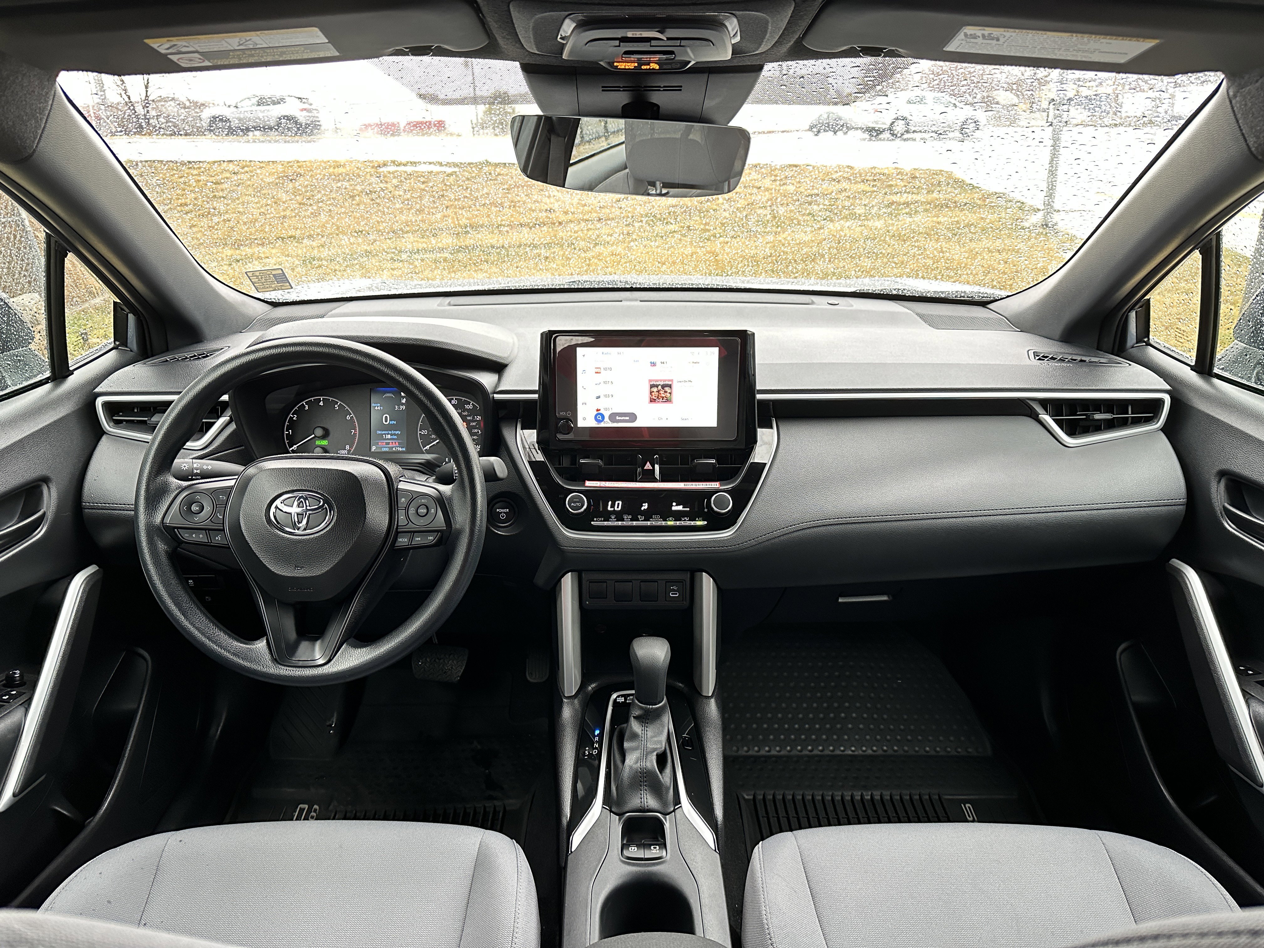 Used 2025 Toyota Corolla Cross AWD Hybrid image 26