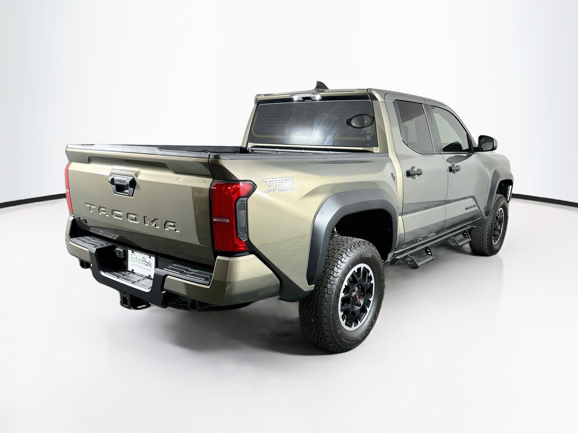 Used 2025 Toyota Tacoma TRD Off-Road AWD/4WD image 9