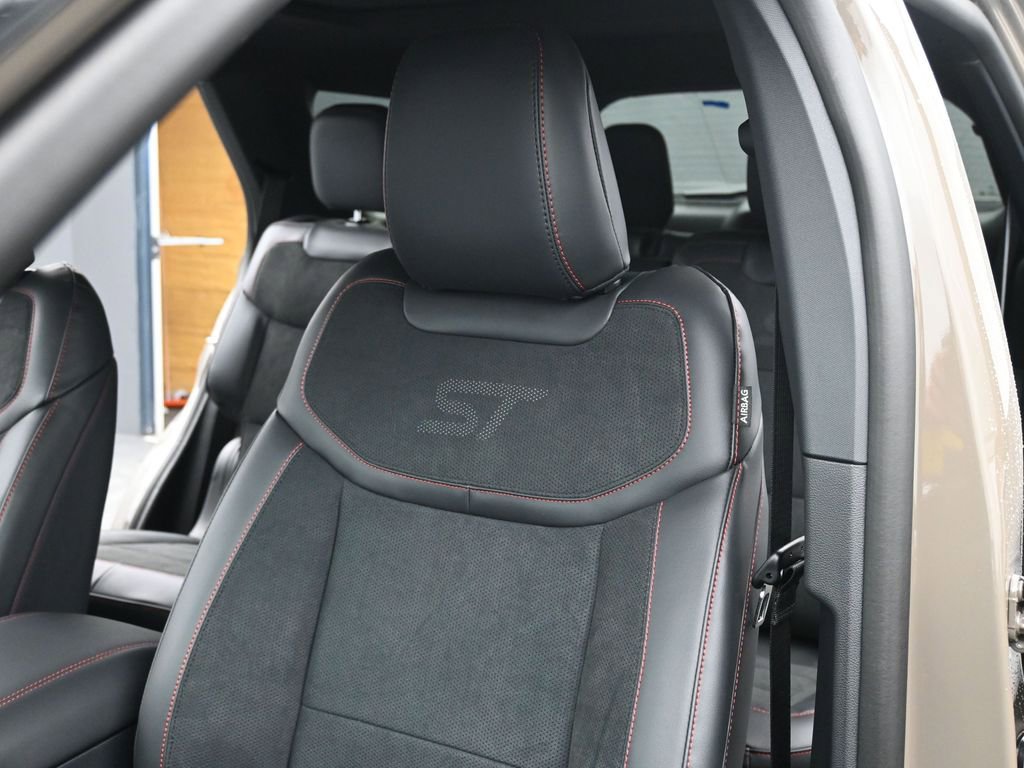 New 2026 Ford Explorer ST w/ Sun And Sound Package image 23