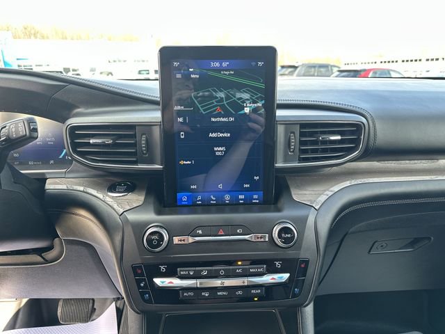Used 2020 Ford Explorer Platinum w/ Premium Technology Package image 15