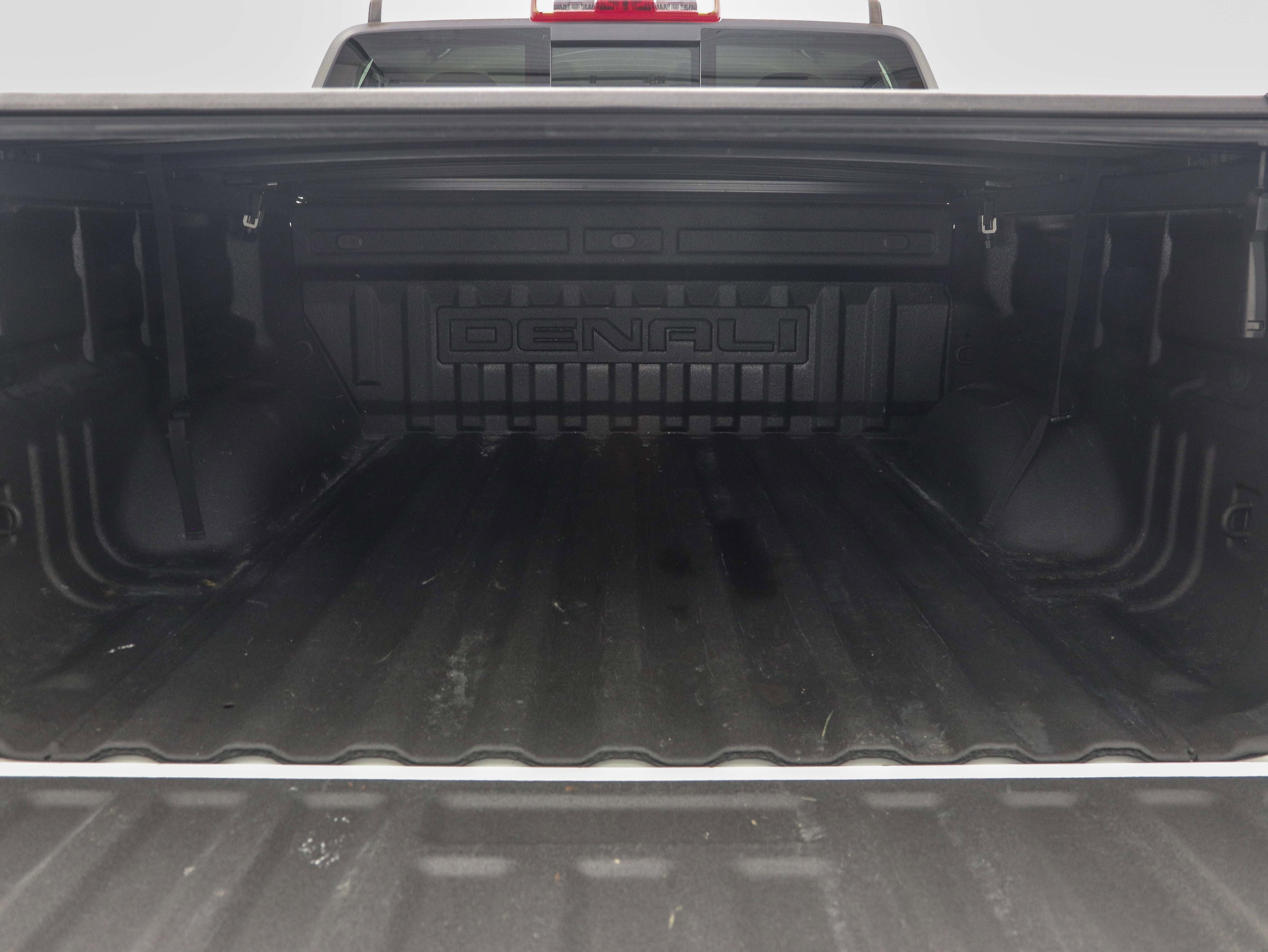 Used 2018 GMC Canyon Denali image 11