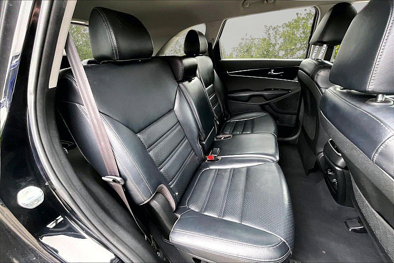 Used 2019 Kia Sorento EX FWD image 25