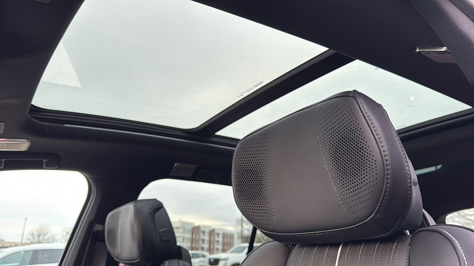 New 2026 Cadillac Vistiq Luxury w/ LPO, Floor Liner Package image 26