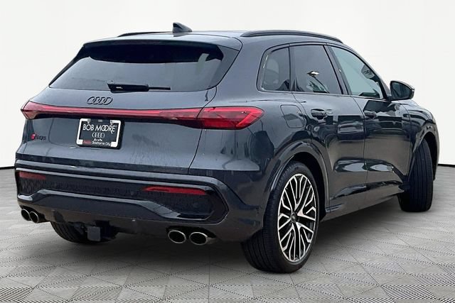 Used 2025 Audi SQ5 Premium Plus w/ Premium Plus Package AWD/4WD image 2