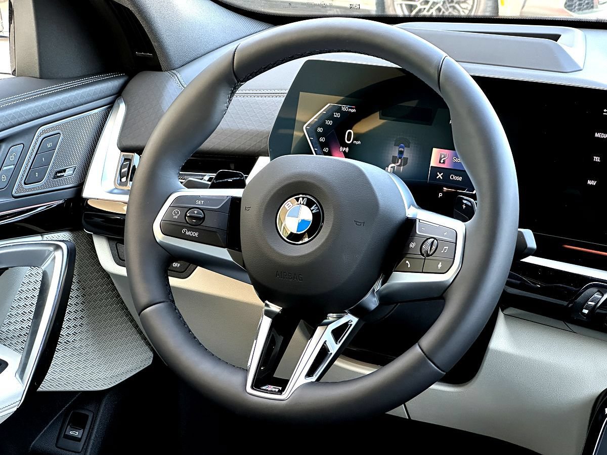 New 2026 BMW X2 xDrive28i w/ Technology Package AWD/4WD image 21