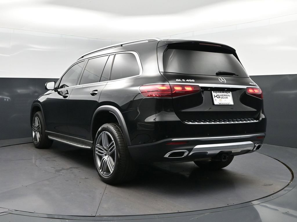 Used 2025 Mercedes-Benz GLS 450 4MATIC image 5