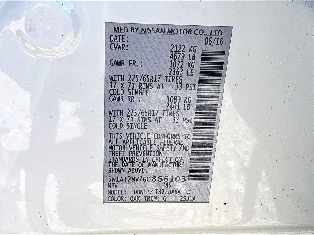 Used 2016 Nissan Rogue SV w/ SV Premium Package image 31