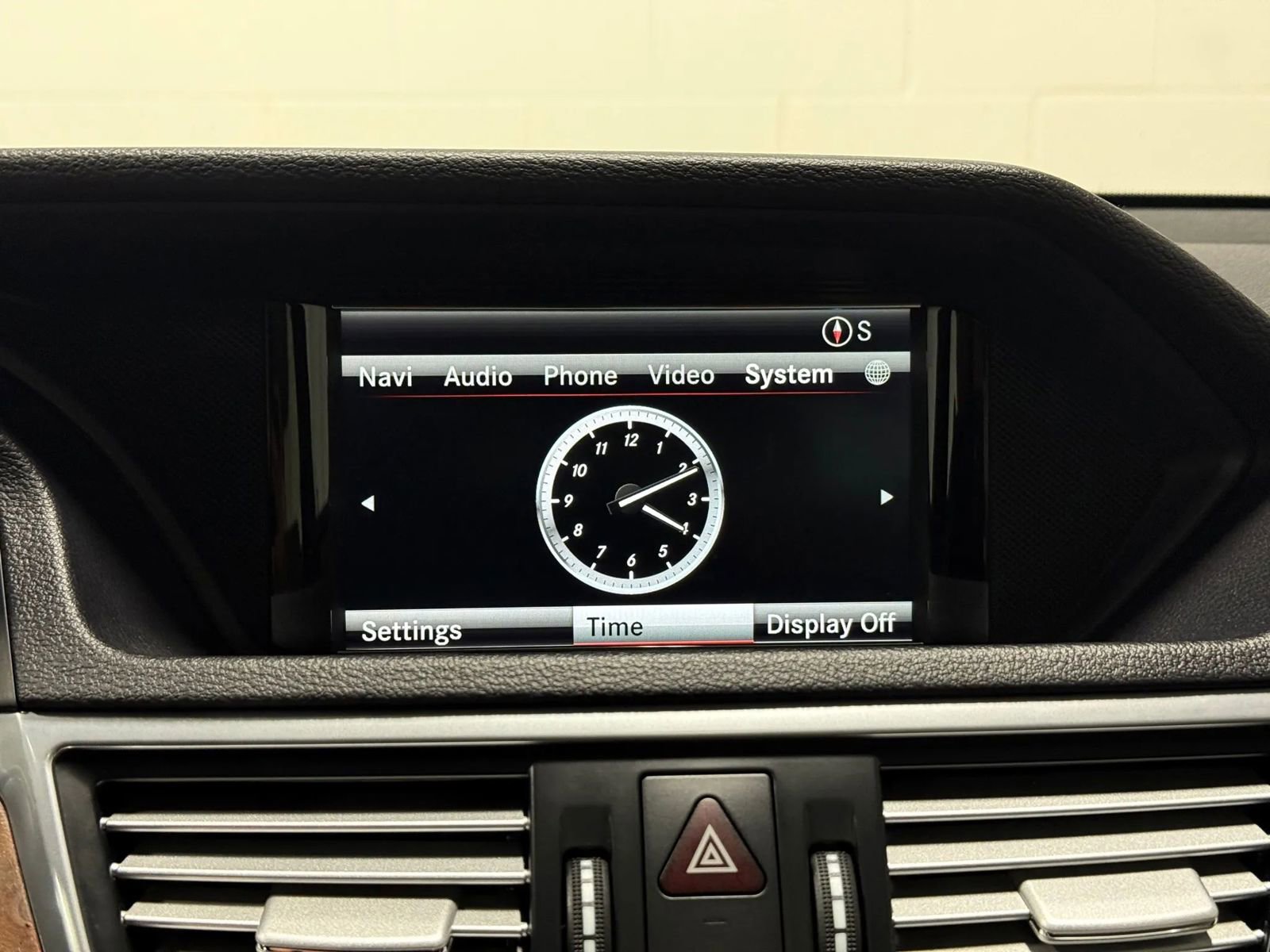 Used 2013 Mercedes-Benz E 350 4MATIC Sedan image 36