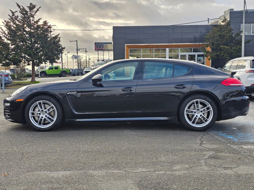Used 2016 Porsche Panamera 4S image 5