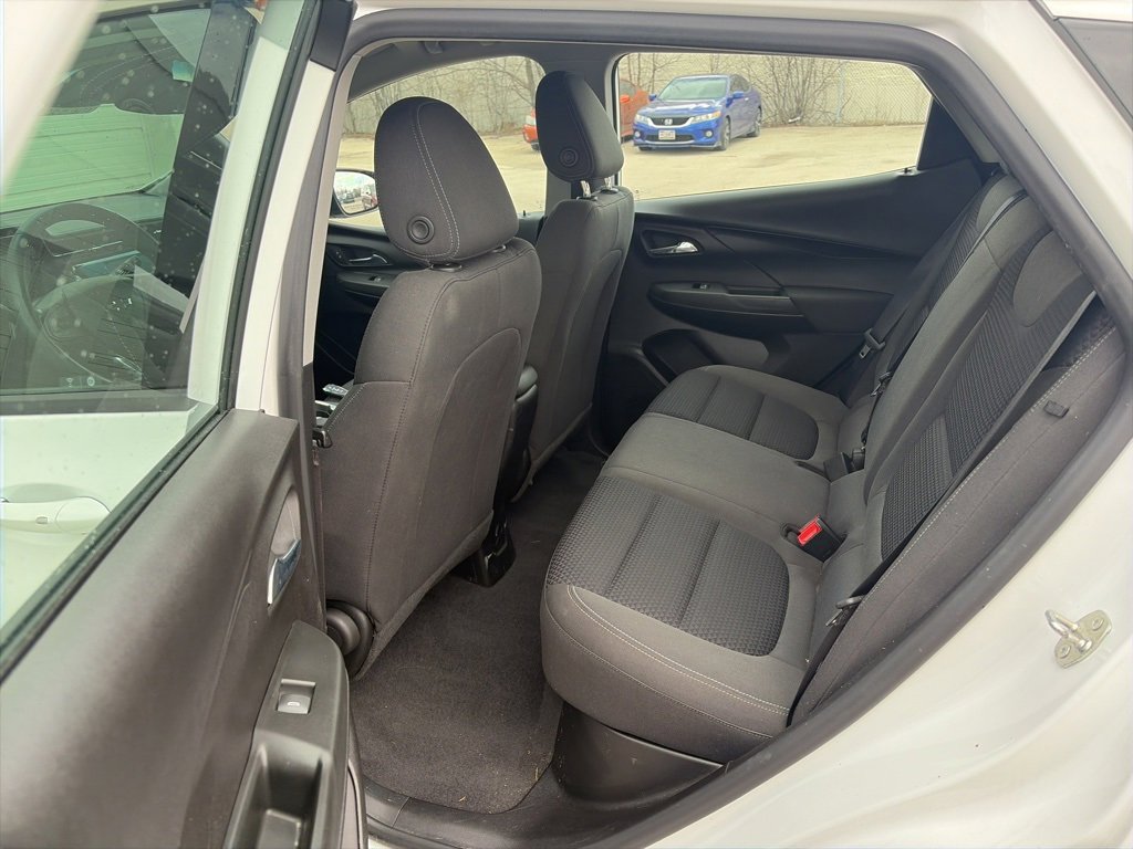 Used 2022 Chevrolet Bolt LT image 17