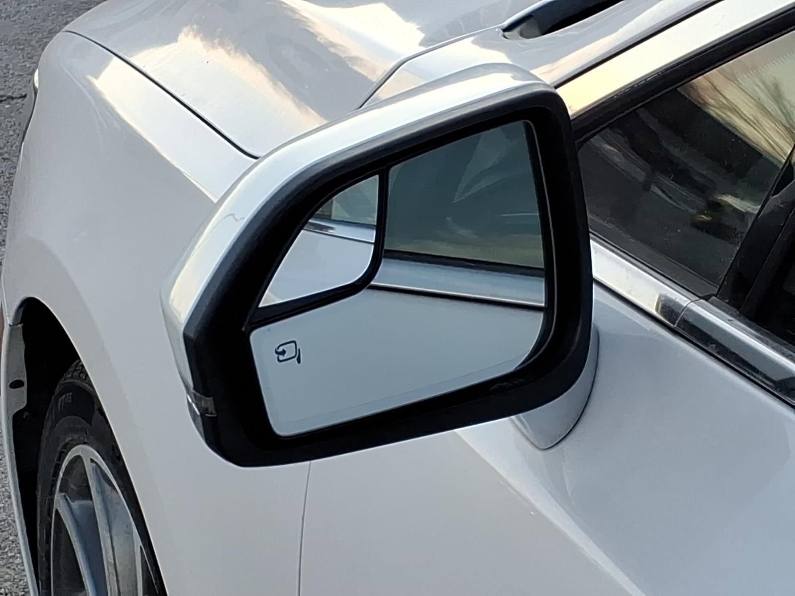 Used 2018 Lincoln MKZ Select w/ Magnetic Appearance Package image 15