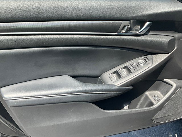 Used 2018 Honda Accord Sport image 24