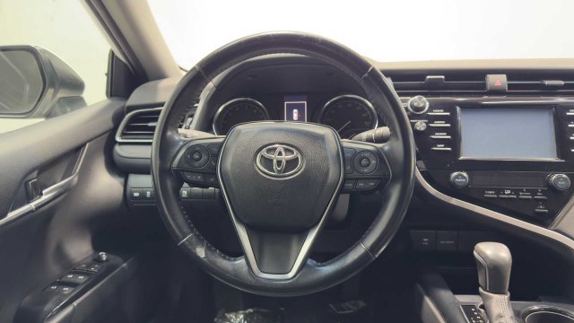 Used 2019 Toyota Camry SE w/ Convenience Package FWD image 20