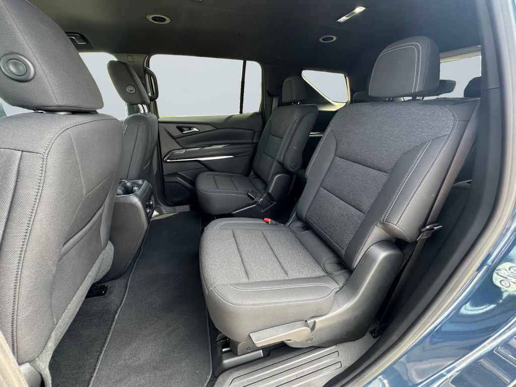 Used 2026 Chevrolet Traverse LT AWD/4WD image 13