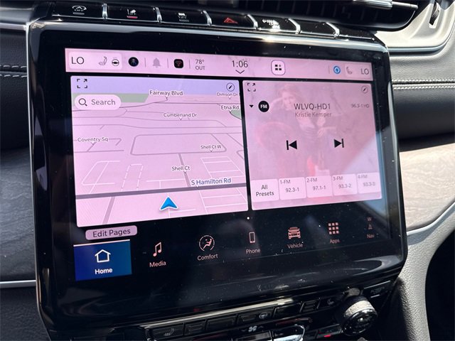 New 2025 Jeep Grand Cherokee Limited w/ Black Appearance Package image 3