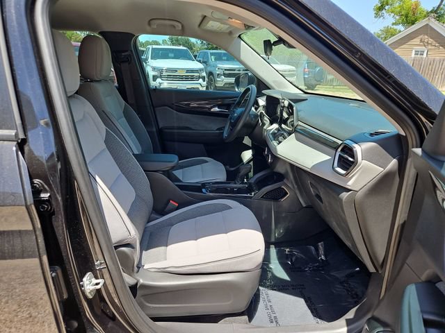 Used 2025 Chevrolet TrailBlazer LS w/ LS Convenience Package FWD image 27