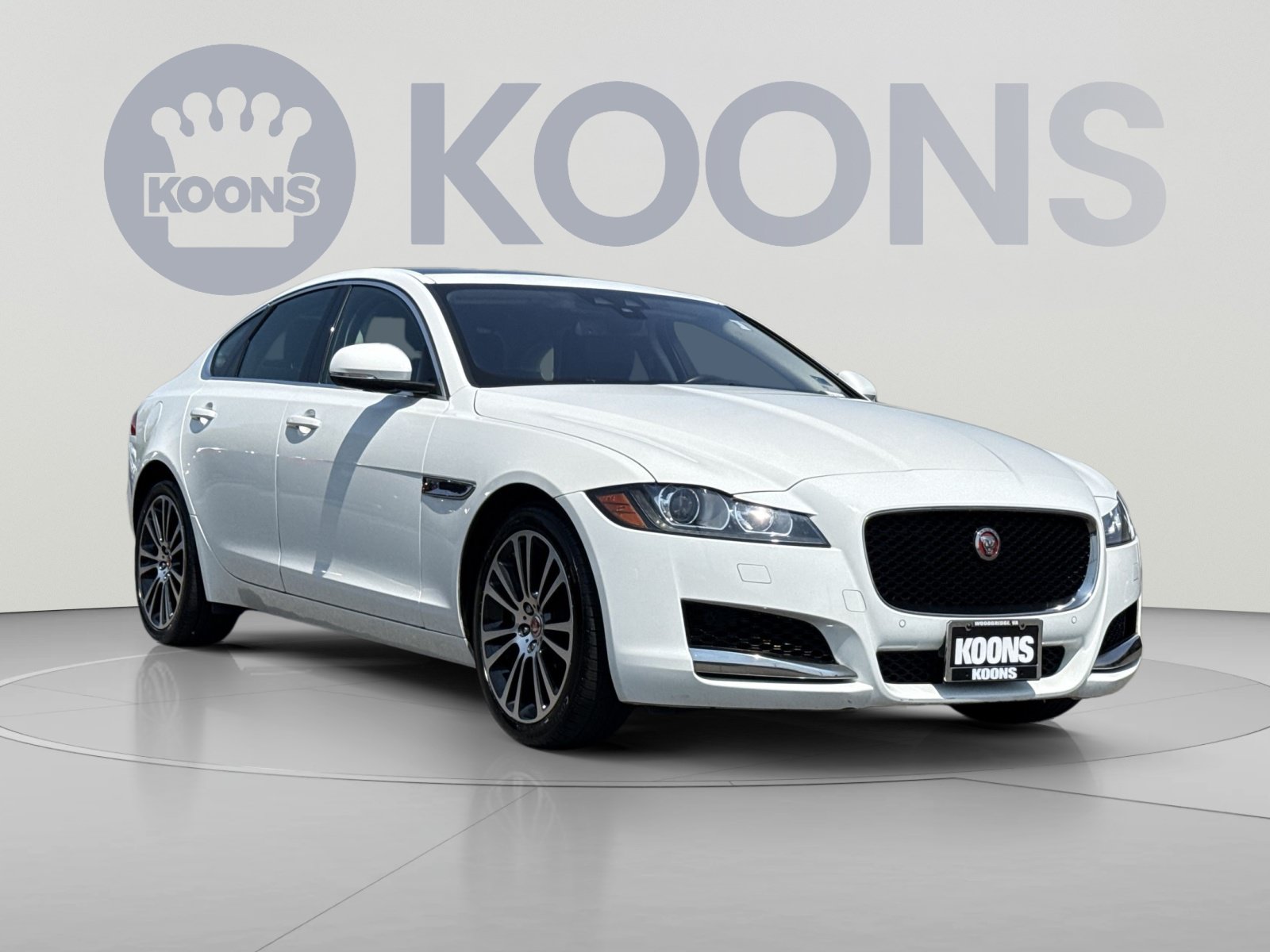 Used 2018 Jaguar XF Prestige AWD/4WD image 10