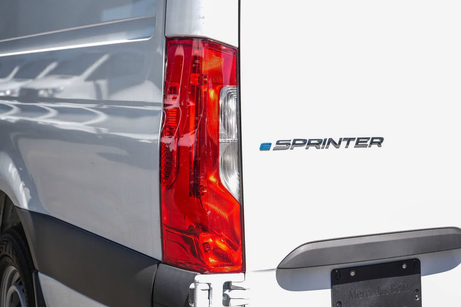 New 2025 Mercedes-Benz eSprinter 170 Cargo image 10