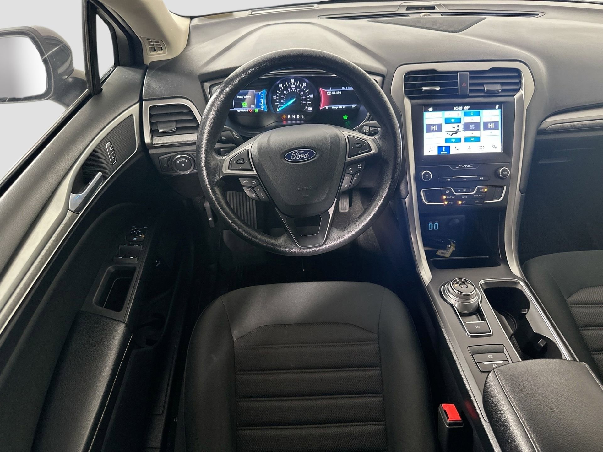 Used 2019 Ford Fusion SE image 22