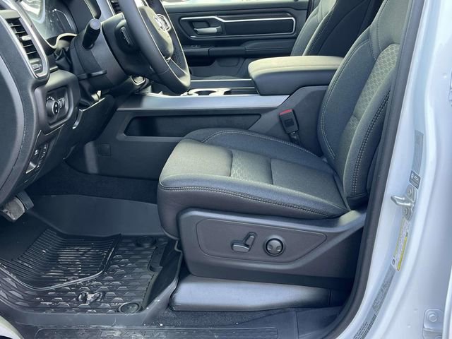 New 2026 RAM 1500 4x4 Crew Cab image 13