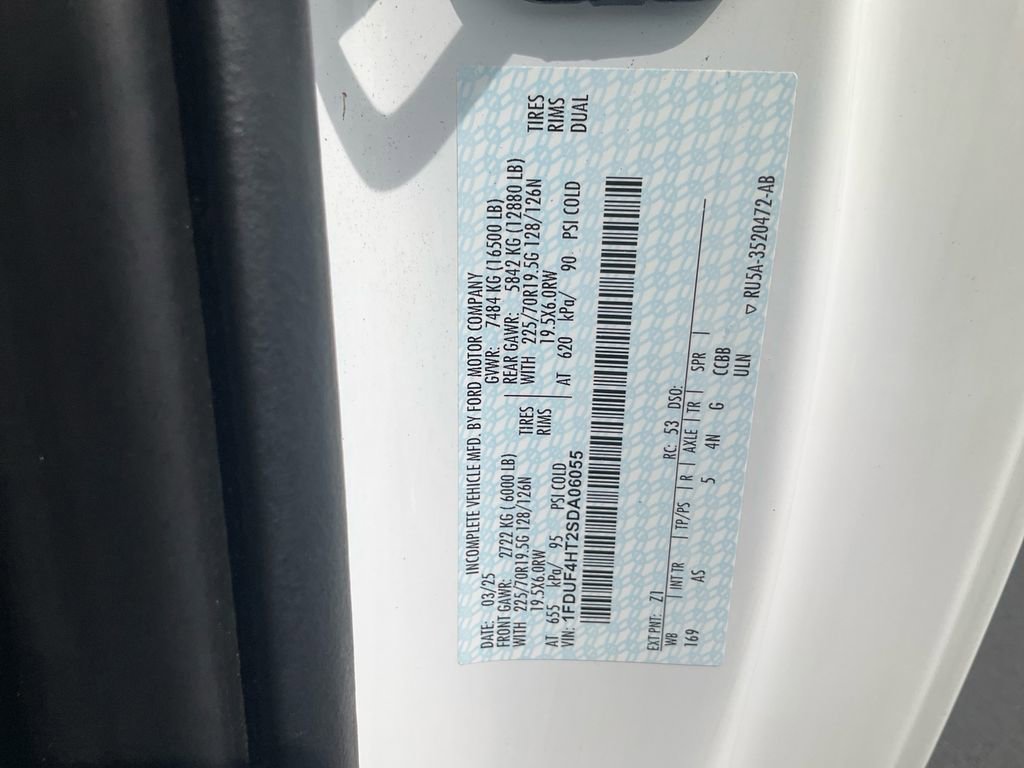 Used 2025 Ford F450 XL w/ XL Chrome Package image 16