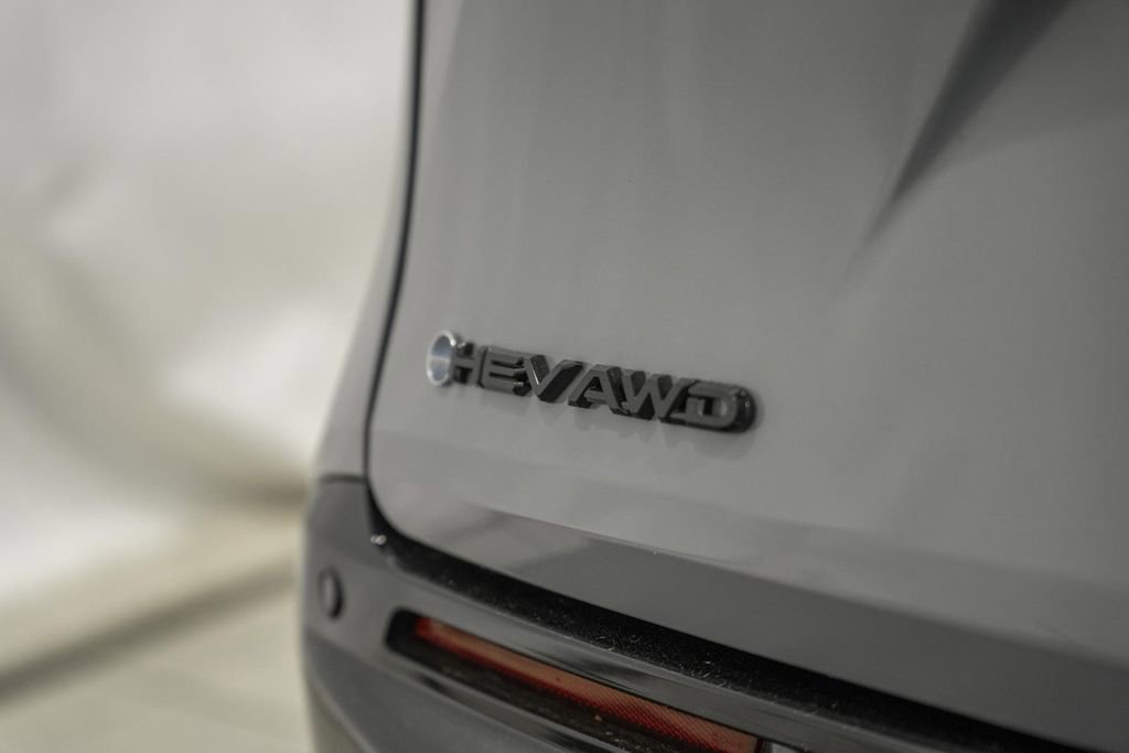 Used 2026 Toyota Sienna XSE image 8