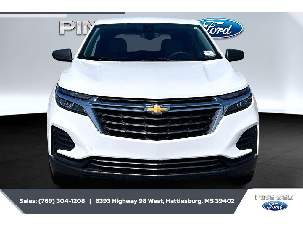 Used 2022 Chevrolet Equinox LS image 3