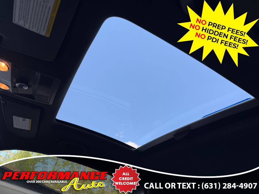 Used 2013 Volkswagen Beetle TDI image 11