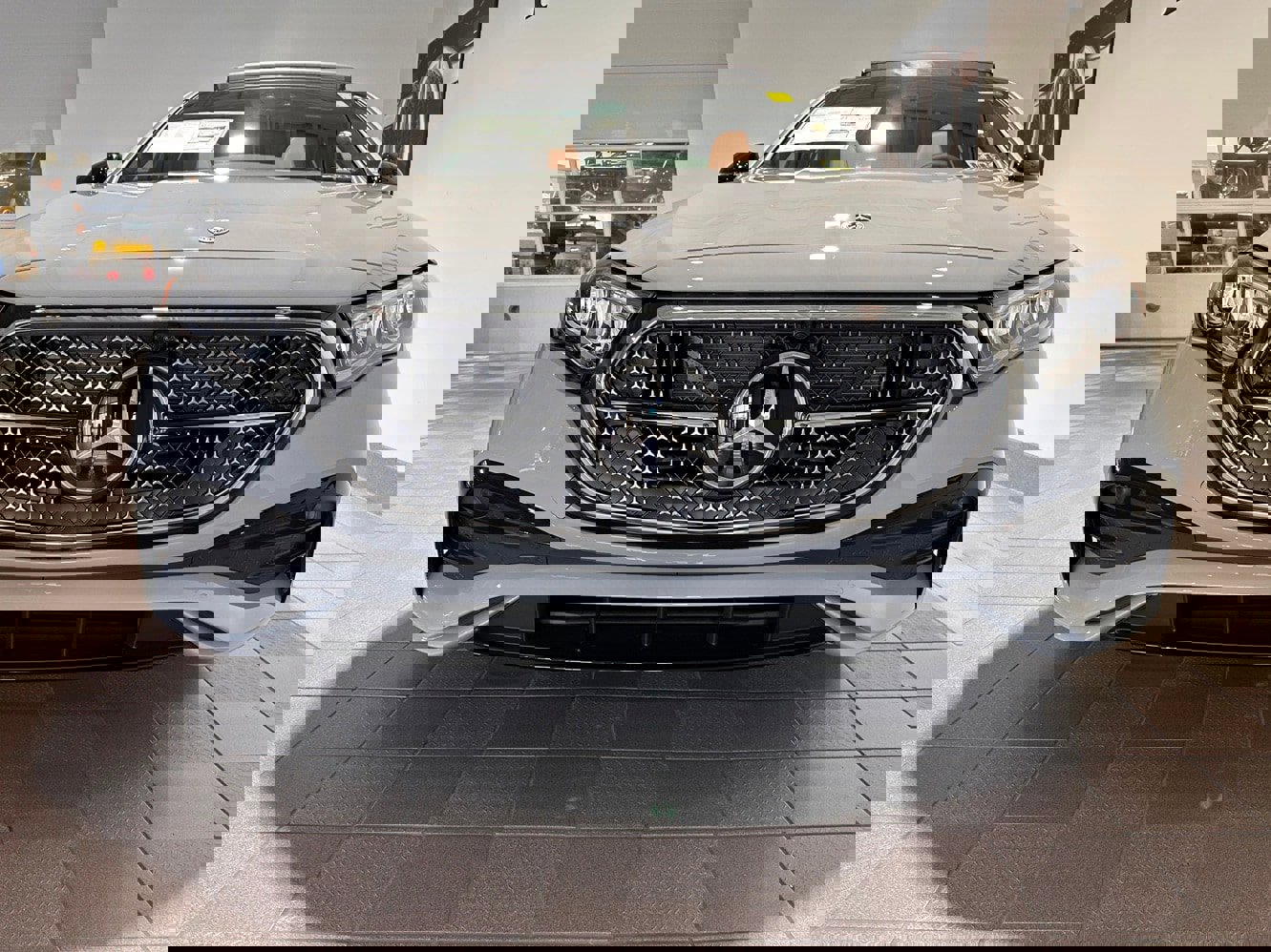 New 2026 Mercedes-Benz E 350 4MATIC Sedan image 2