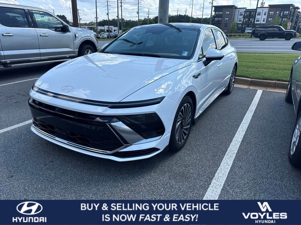 Certified 2025 Hyundai Sonata Limited FWD image 1