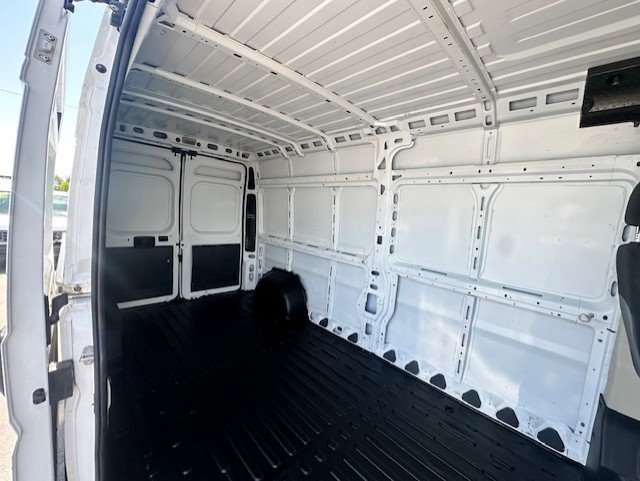 Used 2017 RAM ProMaster 2500 FWD image 11