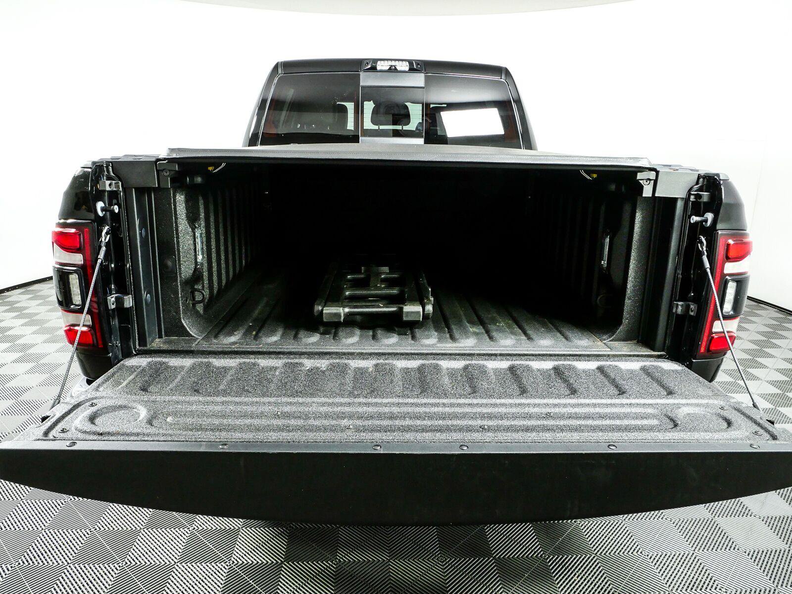 Used 2021 RAM 3500 Limited AWD/4WD image 30