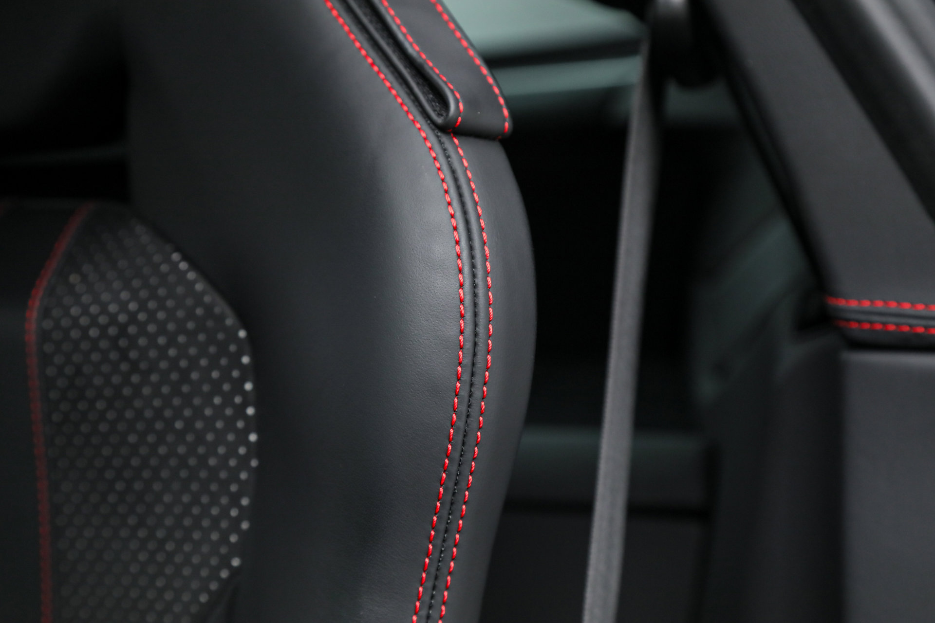 Certified 2019 Ferrari 812 Superfast image 40